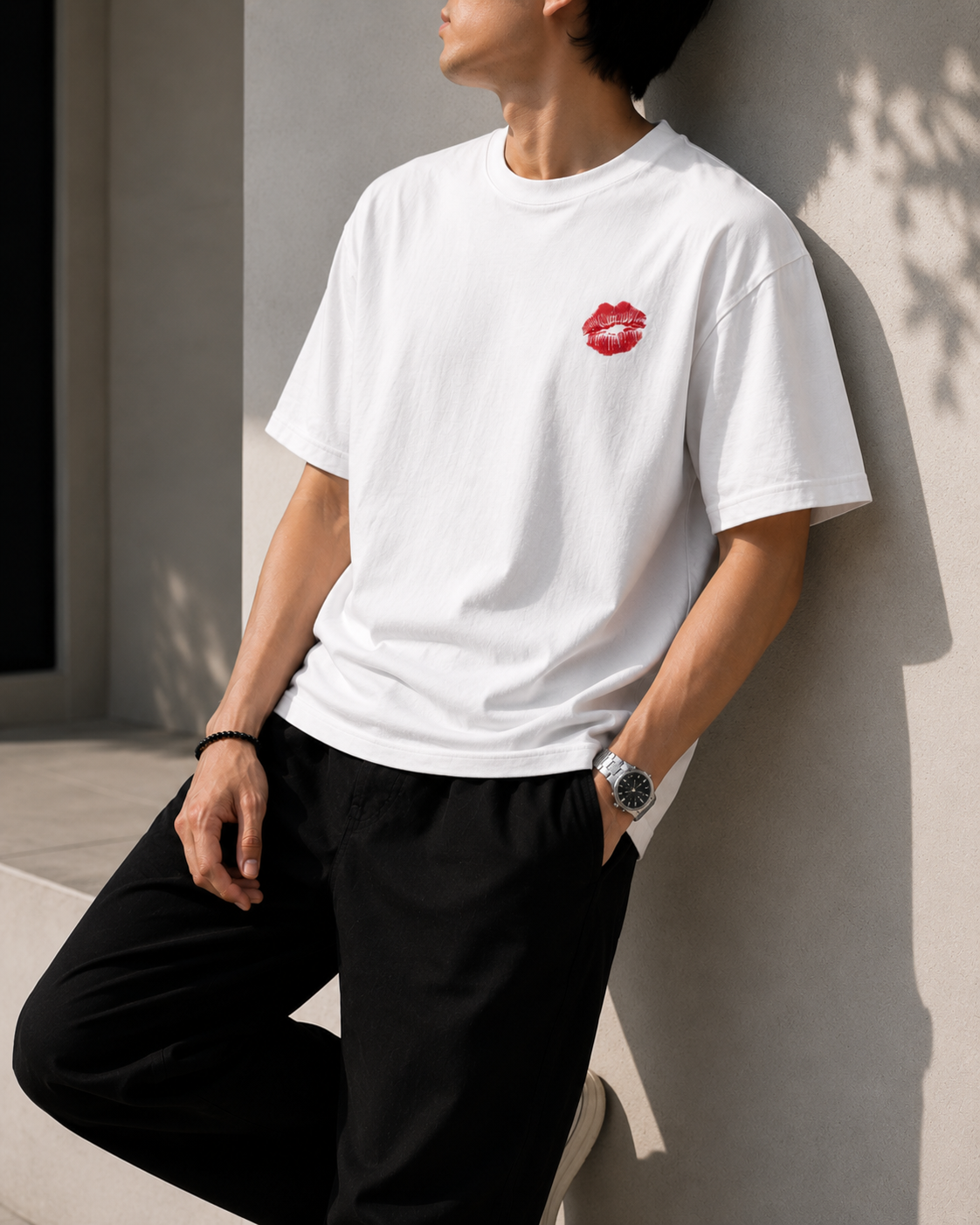 Minimal Red Kiss Print T-Shirt